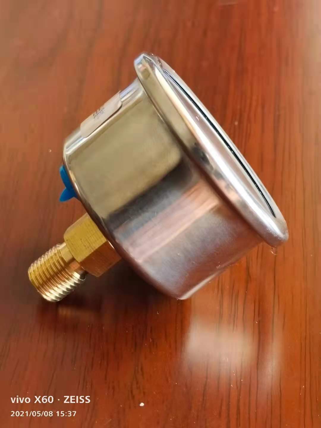 軸向不銹鋼耐震壓力表YTFN-40Z,2.5級(jí)，-0.1-0-25MPA